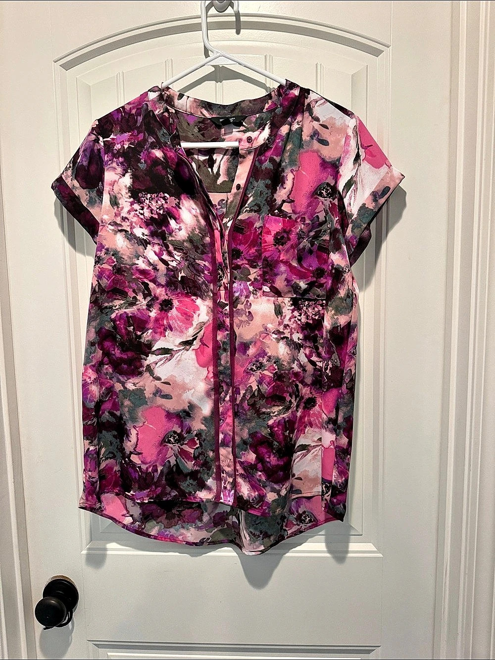 Simply Vera Wang Floral Button Front Top in Pink & Purple Large